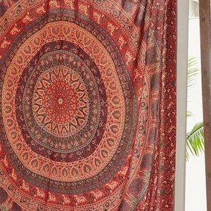 UO Tapestry